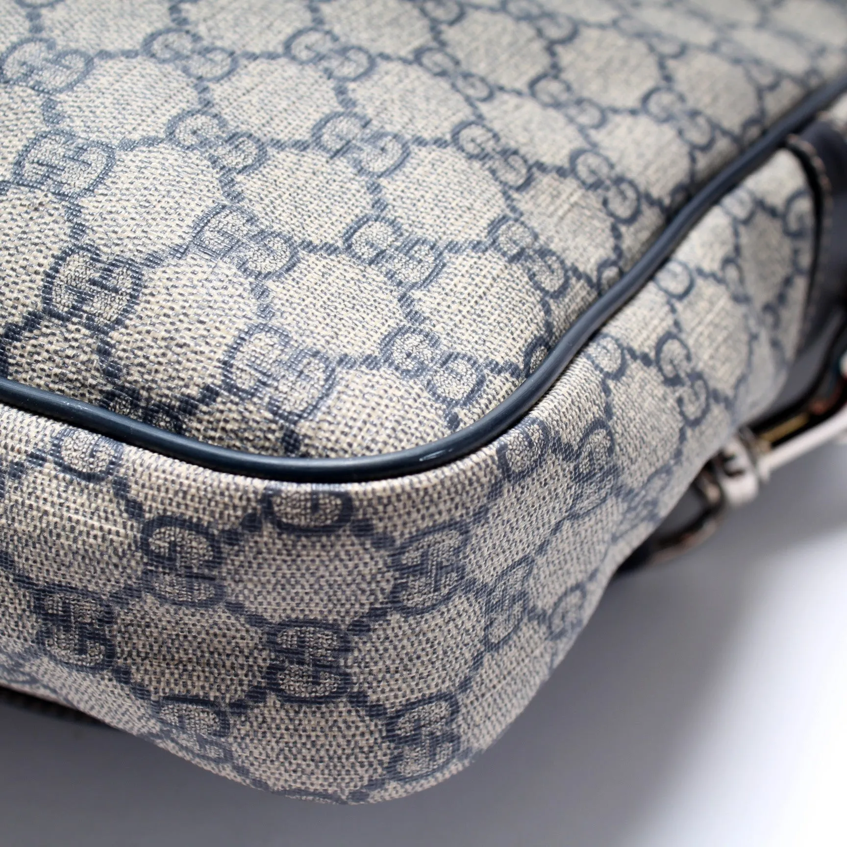 208463 GG Supreme Briefcase