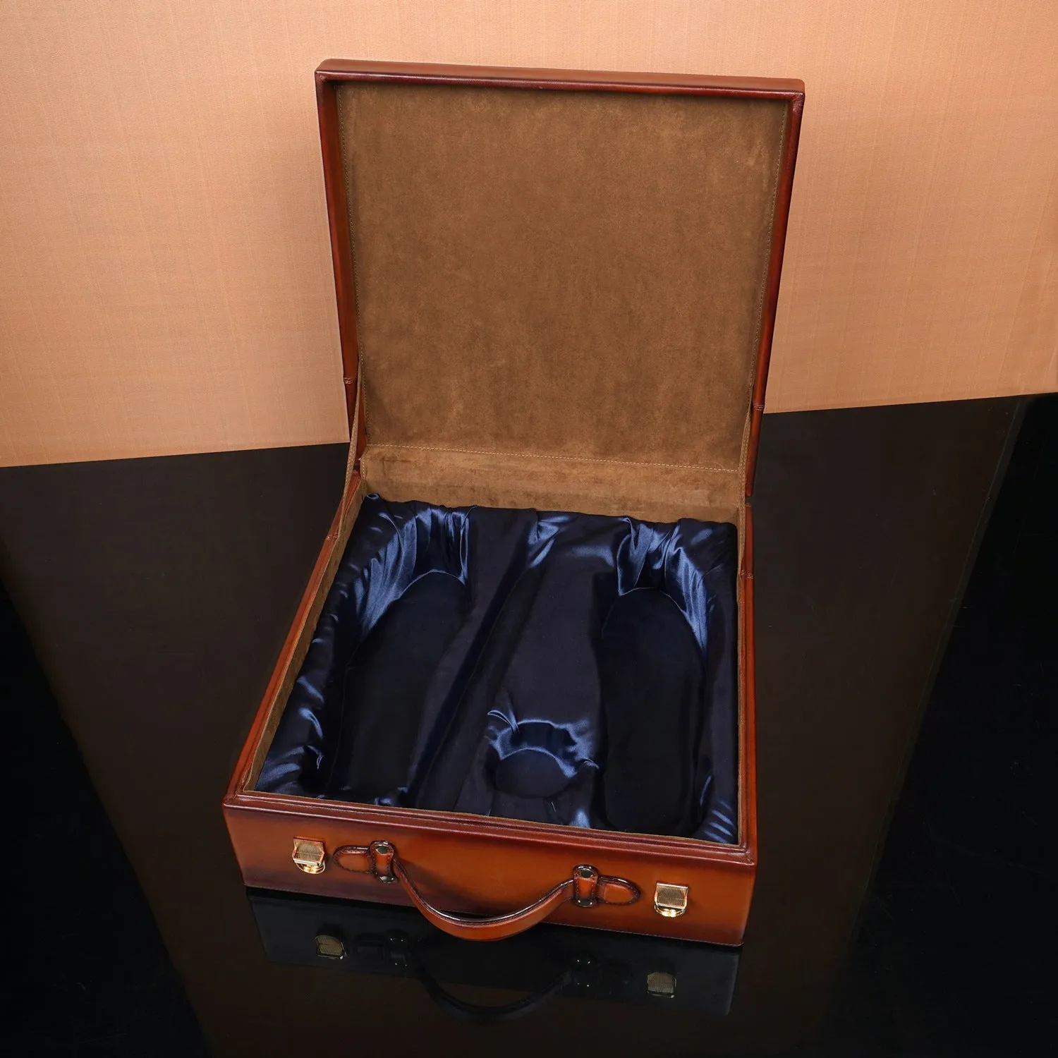 Tan Shoe Case in Genuine Leather
